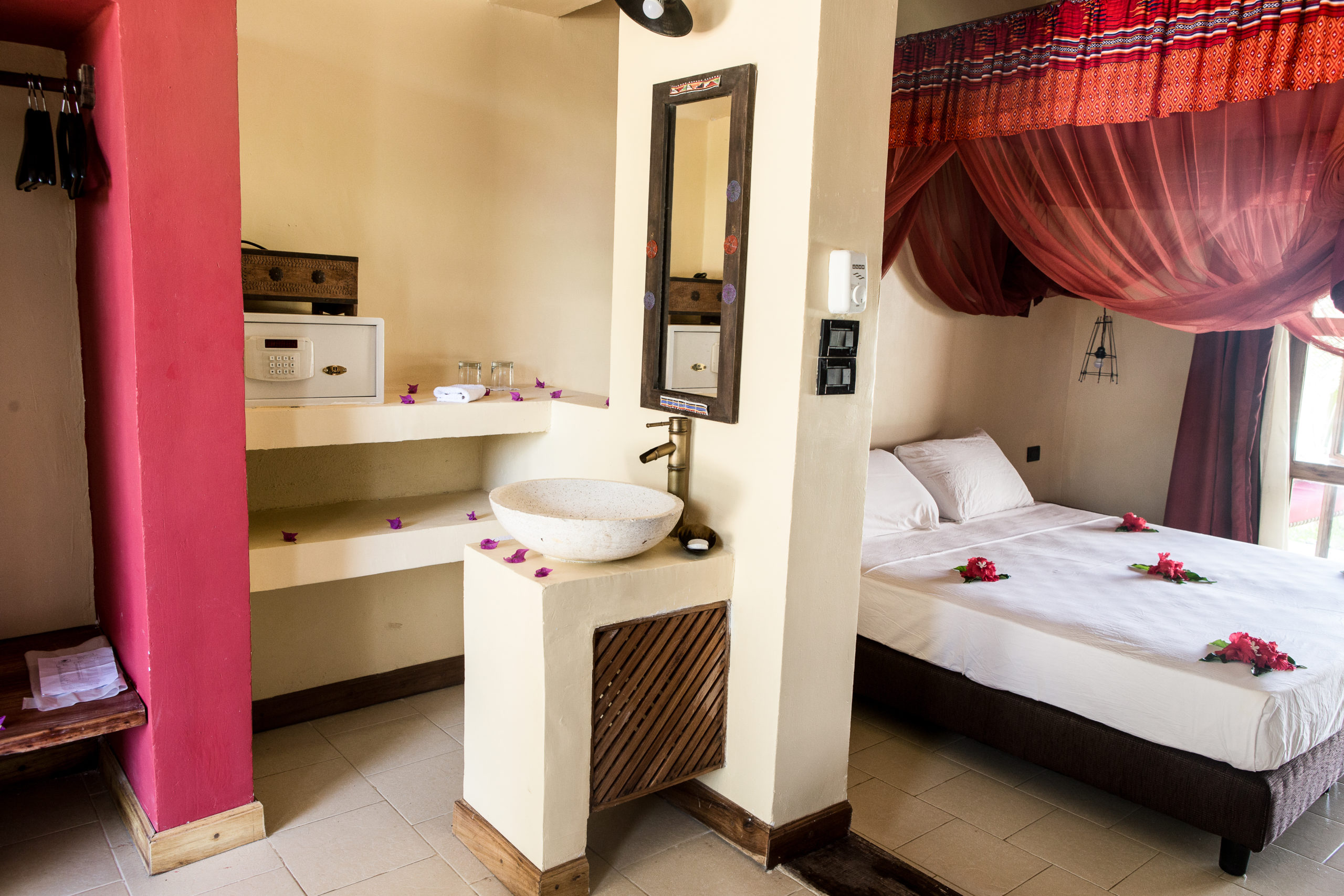 Chambre Masaï à l'hôtel Karafuu