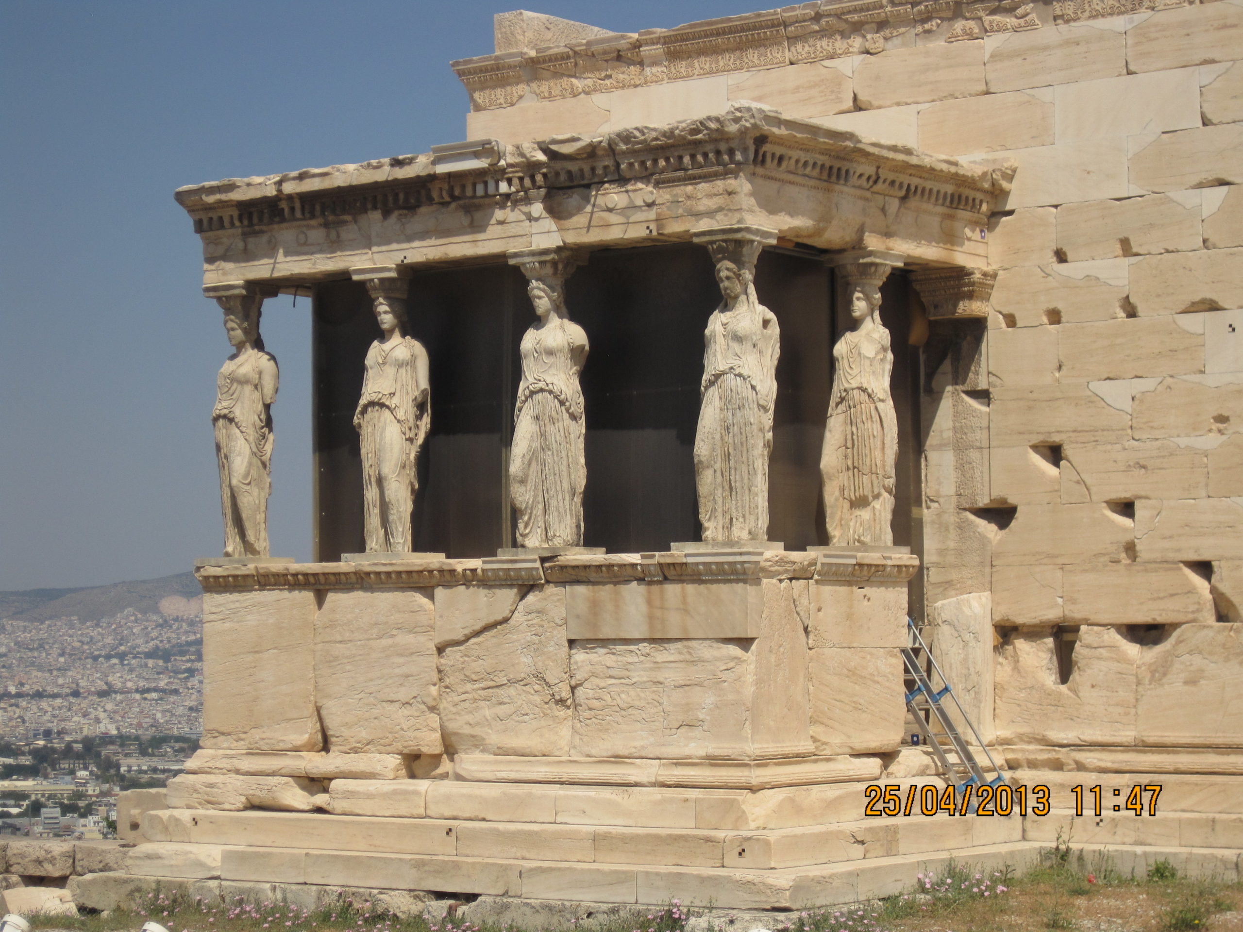 Les Cariatides Acropole Athènes Grèce