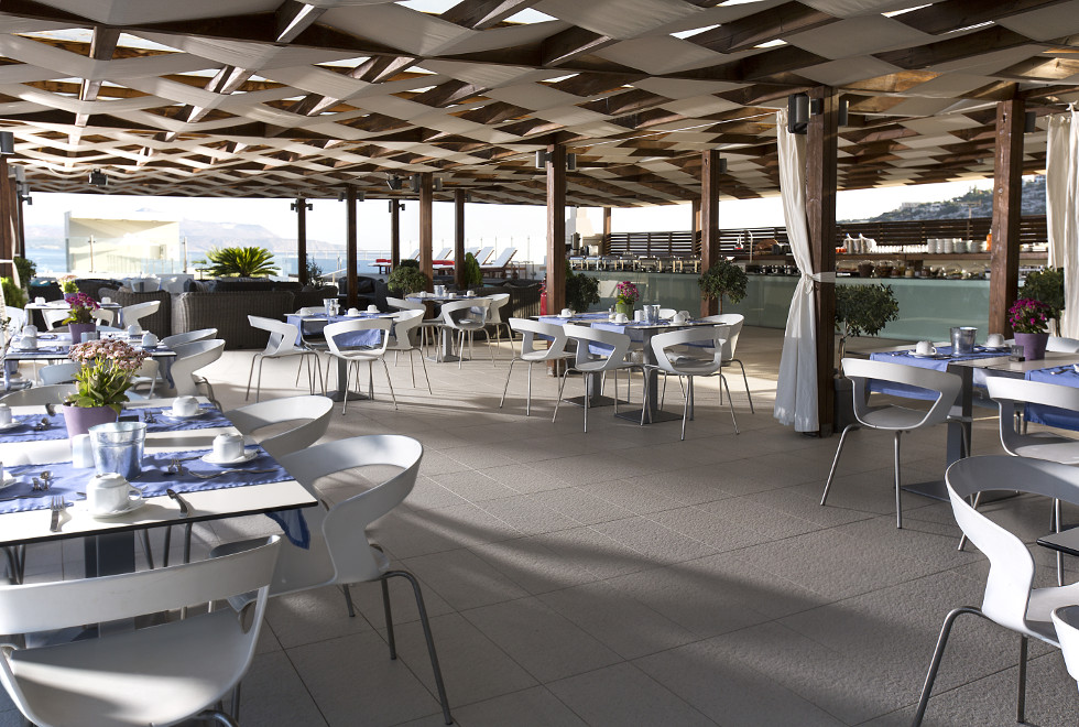 restaurant sur la terrasse panoramique - cocktails-soirées à thèmes