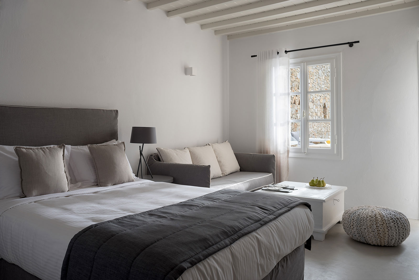 Junior Suite vue piscine à l'hôtel Cova Mykonos Suite