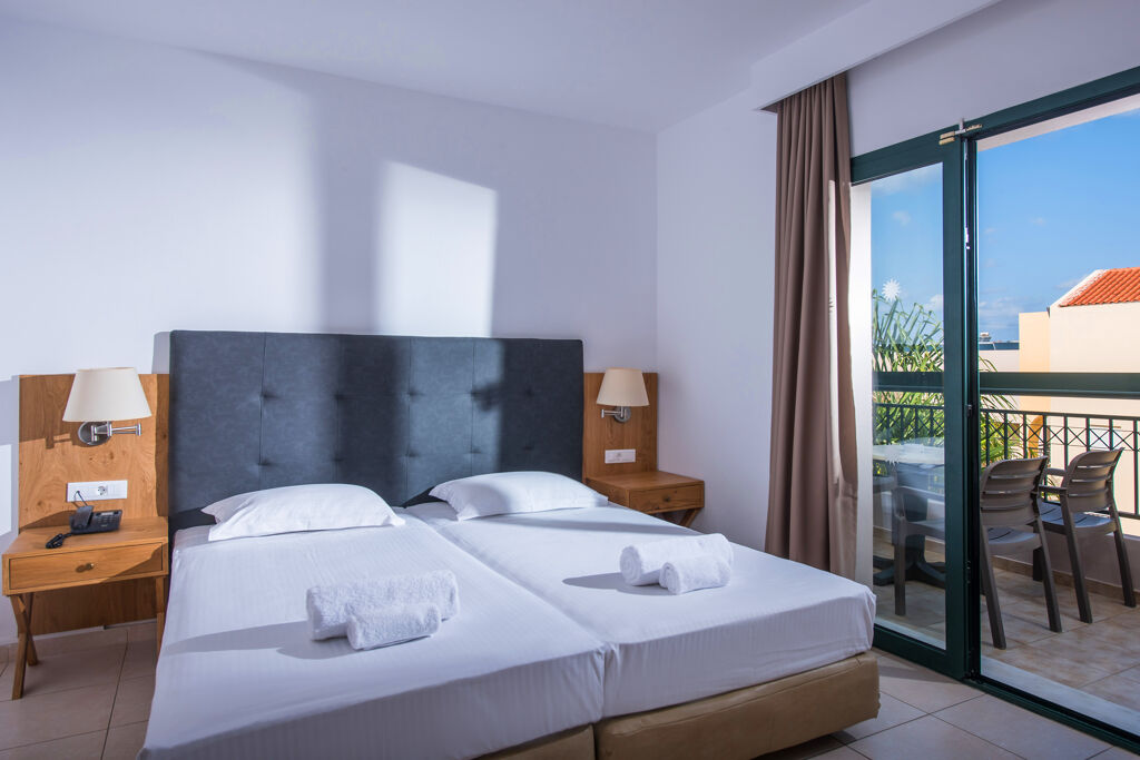 Classic chambre familiale à l'hôtel Gouves Waterpark Resort 5étoiles situé sur la côte Nord de l'île de Crète en Grèce