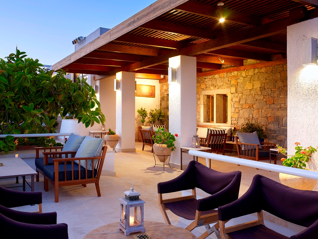 Bar Astra à St.Nicolas Bay Boutique hôtel de Luxe situé à Aghios Nicolaos en Crète