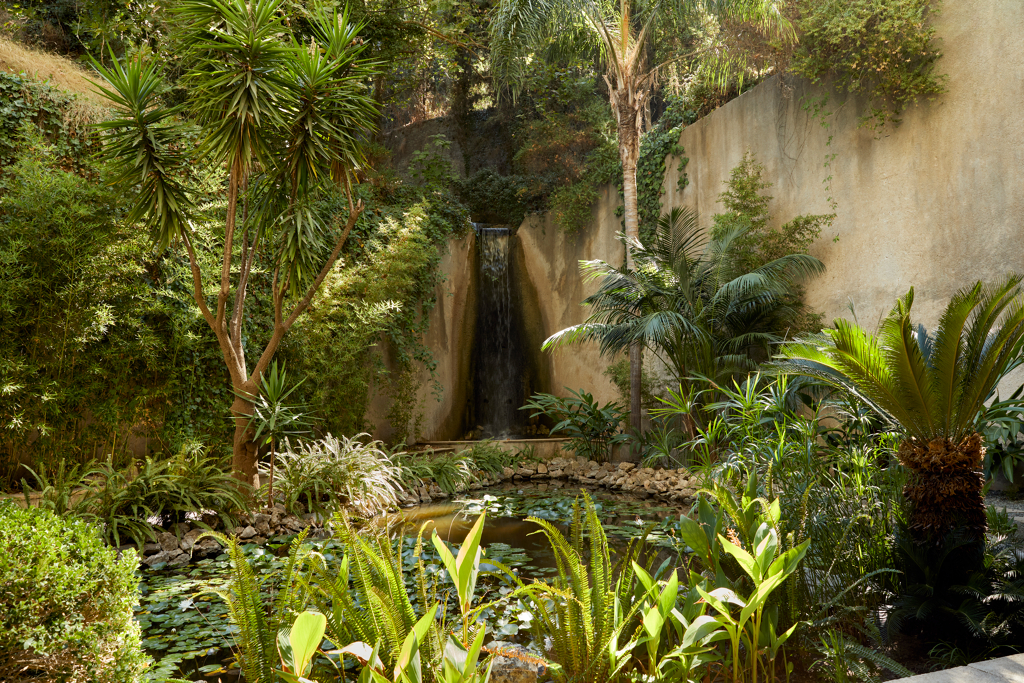 3Extérieur de l'hôtel Rhodes Bay & Spa situé sur situé sur la plage d'Ixia sur l'île de Rhodos en Grèce