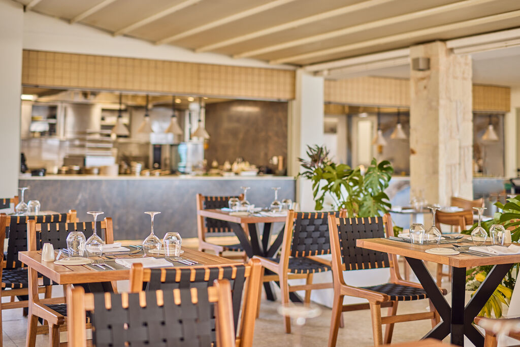 Restaurant Floga Steakhouse de l'hôtel Paralos Kosta Alímia sur l'île de Crète en Grèce