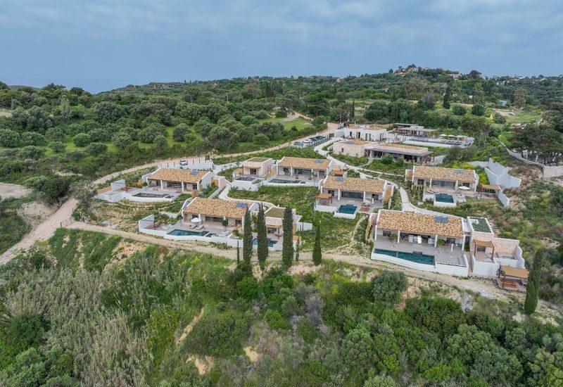 Vue panoramique de Eliamos Hôtel & Spa - Restaurant Gastronomique situé à Céphalonie dans une île Ionienne en Grèce