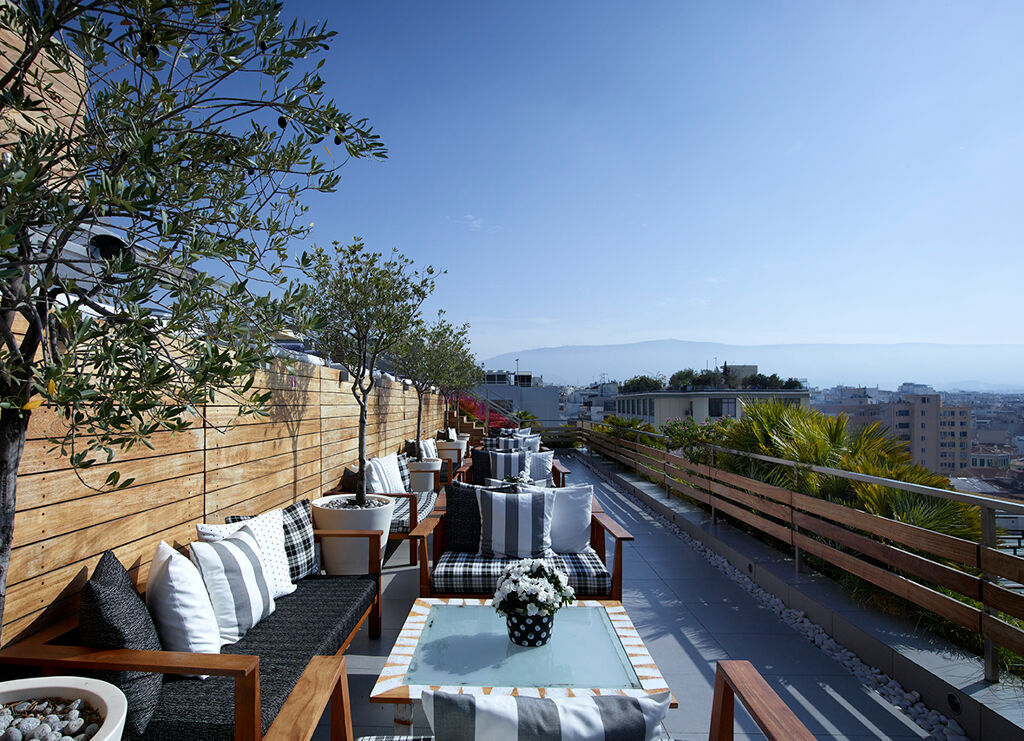 Terrasse sur le toit de l'hôtel Fresh 4étoiles situé au coeur de la capitale grecque Athènes